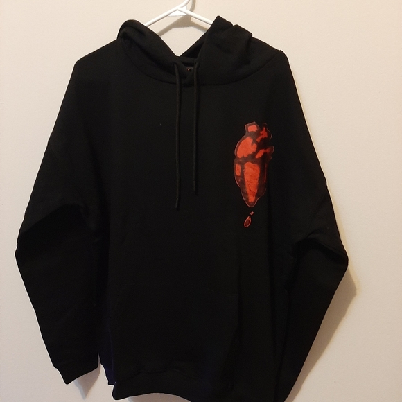 Clothes - Picture 12 of 16